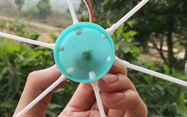 Instructions for making very simple soap bubble blowing machines, self-made less than 10 minutes Picture 8