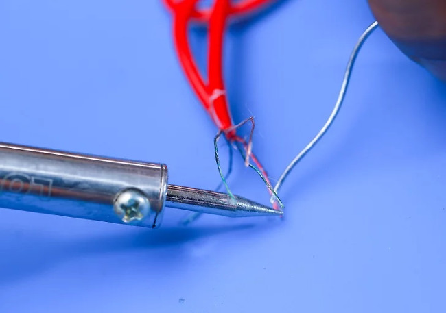 Instructions on how to fix a broken headset Picture 11