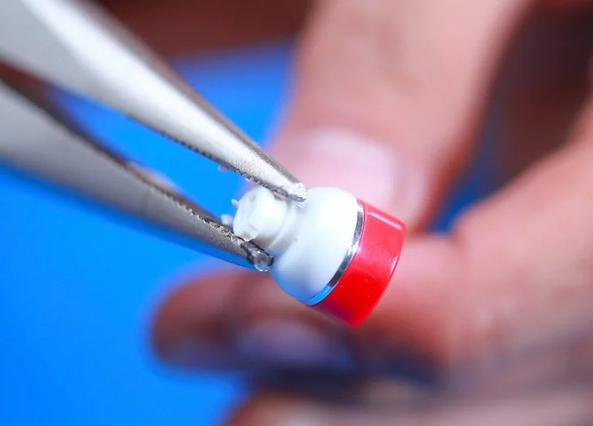 Instructions on how to fix a broken headset Picture 16