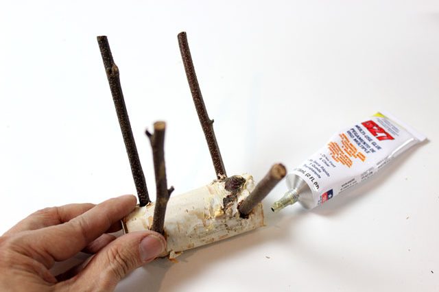 Instructions on how to make reindeer and wooden gifts Picture 10