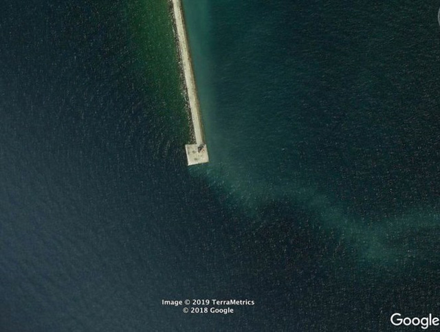 Interesting photos from Google Earth Picture 3