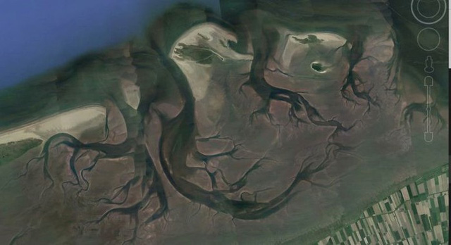 Interesting photos from Google Earth Picture 5