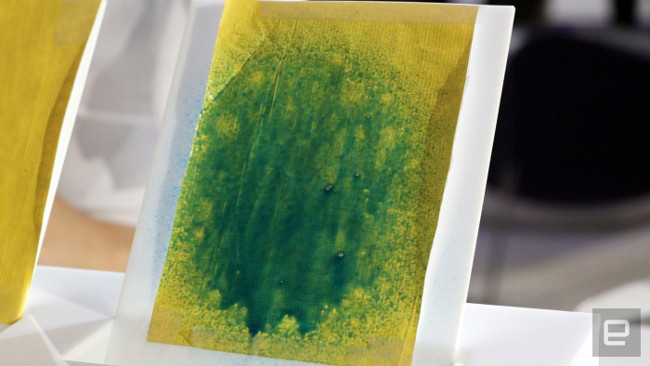 Inventing a bactericidal blue dye helps keep Ebola doctors safe Picture 2