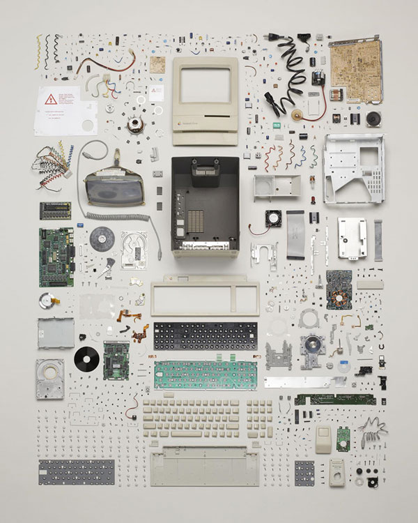 Invite to admire the unexpected beauty of the phone, the computer when it is broken into pieces Picture 5
