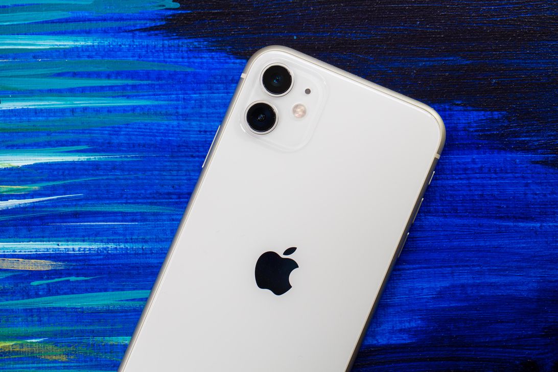 iOS 13.4 with CarKey and new Memoji stickers released Picture 1