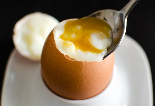 Is egg yolk really beneficial or harmful? Picture 3