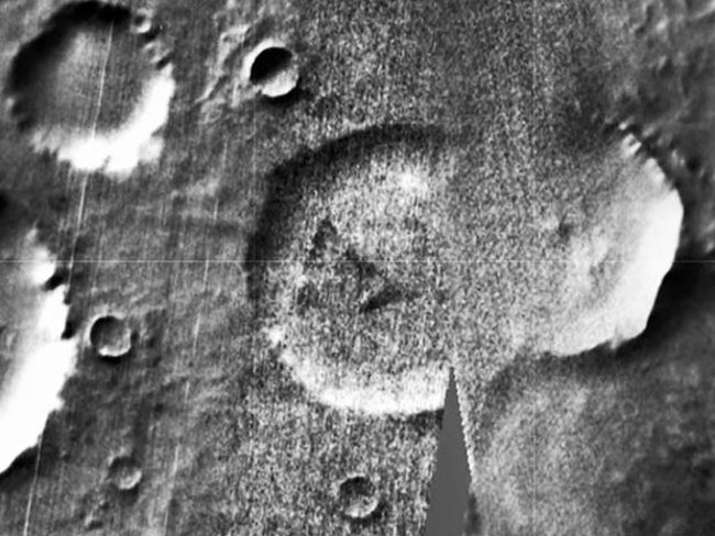 Is life on Mars captured? UFOs and aliens 'found' on Red planet Picture 3