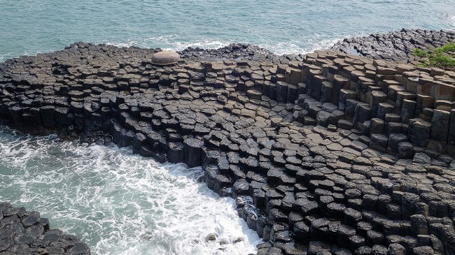Journey to discover Vietnamese history and culture by motorbike Picture 17