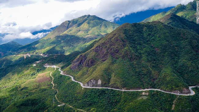 Journey to discover Vietnamese history and culture by motorbike Picture 4