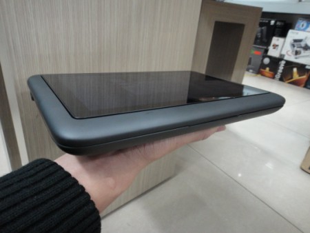 Laptop breakthrough designs cost 21 million VND in Vietnam Picture 4