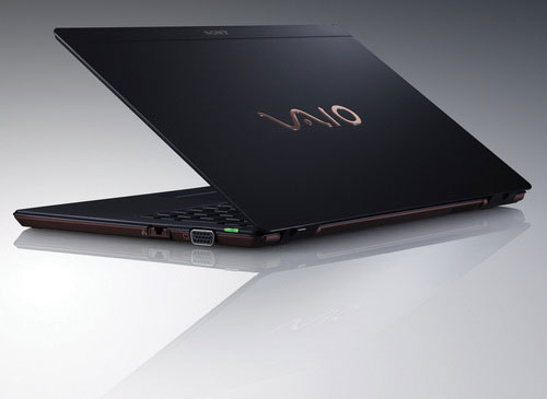 Laptop 'just working and playing' Picture 3