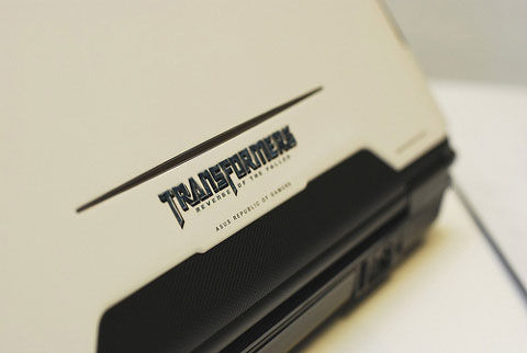Laptop of Transformers movie Picture 3