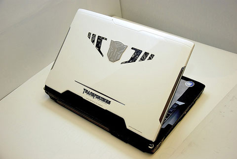 Laptop of Transformers movie Picture 4
