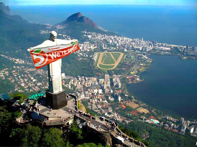 'Laughing does not shut up' with 23 photos falling into the hands of photoshop workers without mind Picture 20