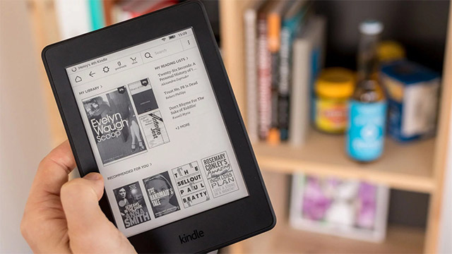 Learn about Kindle Paperwhite book reader Picture 2