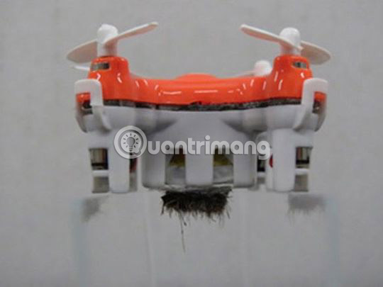 Learn about technologies in the Black Mirror Picture 6