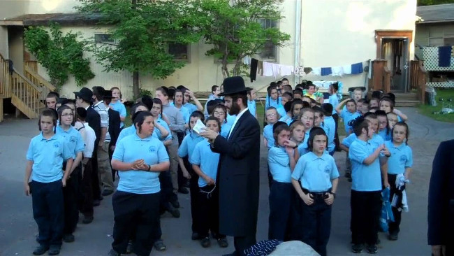 Learn how Jews teach children to communicate from a young age Picture 3