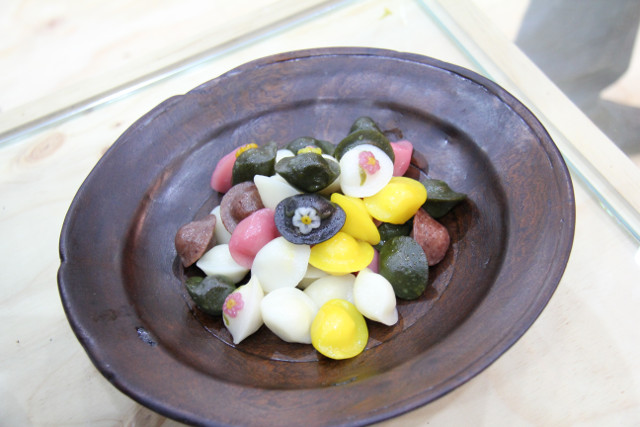 Learn how to make Korean moon cakes with green beans Picture 6