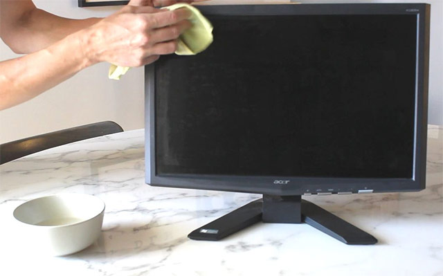 Learn to use lesson computer 15 - Keep the computer clean Picture 3