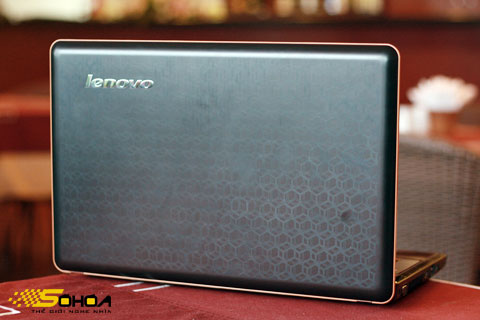 Lenovo's 'super strong' laptop in Vietnam Picture 2