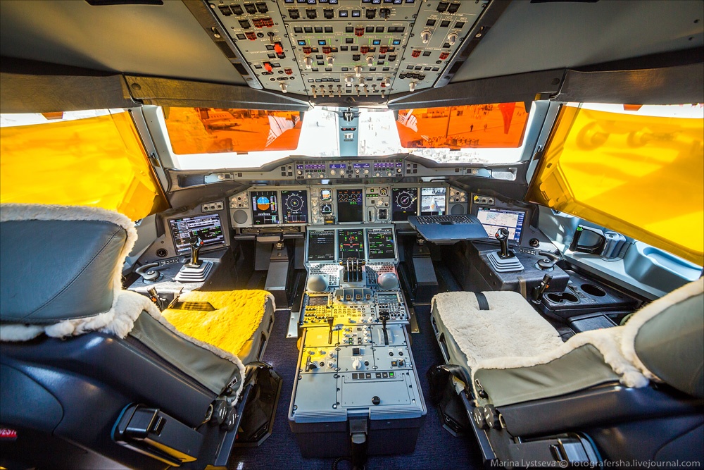 Let's admire inside the world's most luxurious aircraft Picture 16