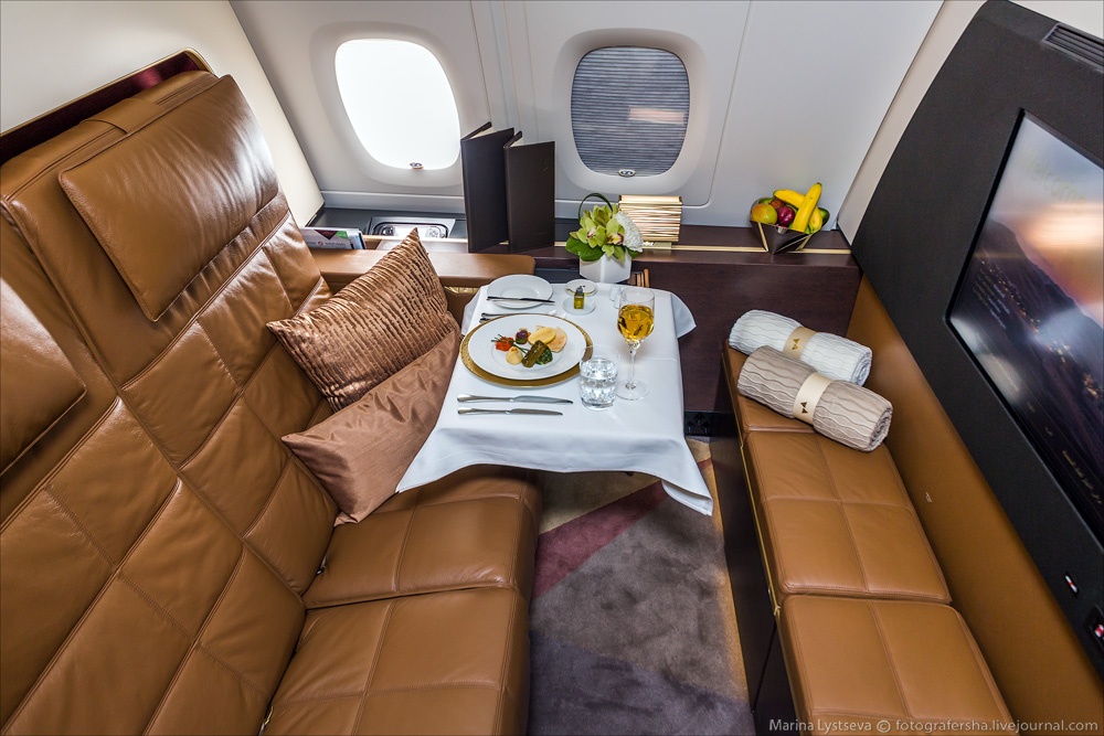 Let's admire inside the world's most luxurious aircraft