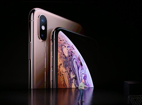 Let's look back at all the iPhone generations Apple has launched over the past decade Picture 14