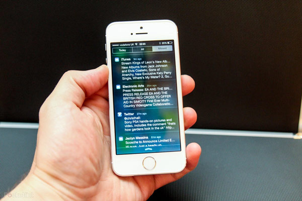 Let's look back at all the iPhone generations Apple has launched over the past decade Picture 7