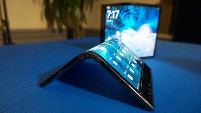 LG: Still 'too early' for the blooming of foldable smartphones Picture 1