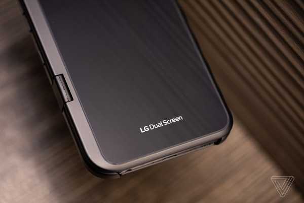 LG V50 ThinQ: Unique 5G Smartphone capable of attaching a second sub-screen Picture 6