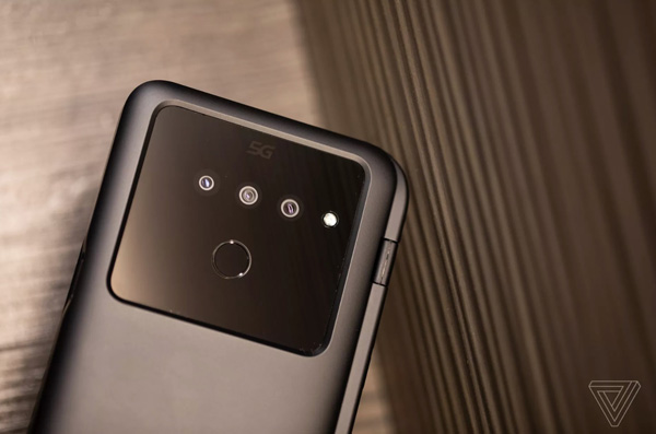LG V50 ThinQ: Unique 5G Smartphone capable of attaching a second sub-screen Picture 9