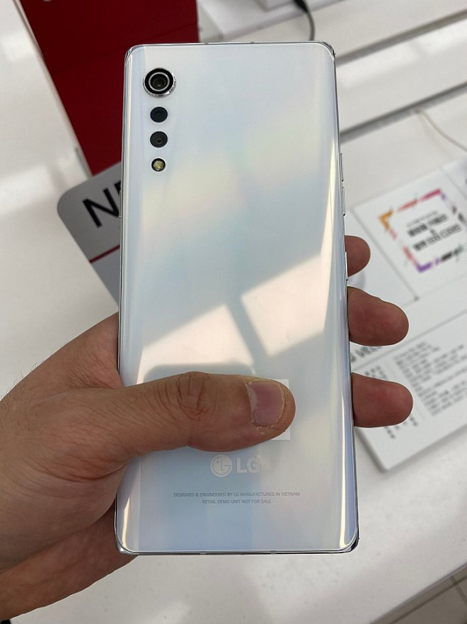 LG Velvet completely exposed: screen 'water droplets', 3 cameras, Snapdragon 765G, launched 7/5 Picture 2