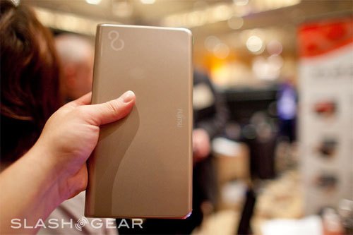 LifeBook UH900, a new ultraportable computer from Fujitsu Picture 1