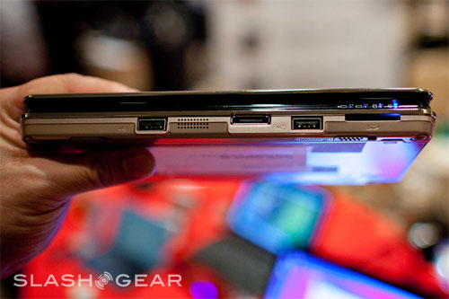 LifeBook UH900, a new ultraportable computer from Fujitsu Picture 2