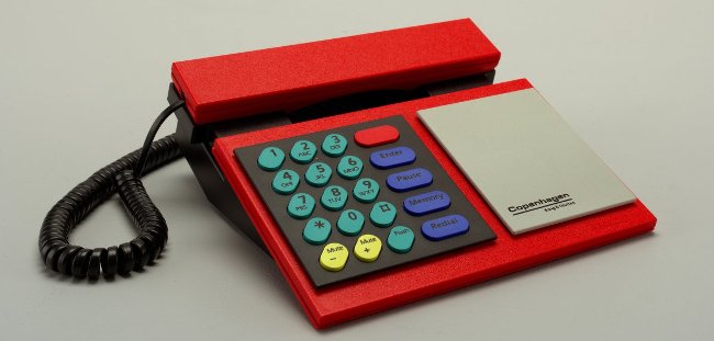 Look back at the 9 photos of 'ducking swans' of the phone after 80 years Picture 5