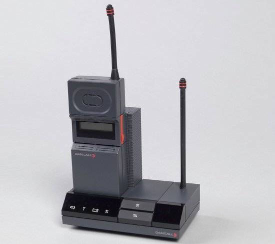 Look back at the 9 photos of 'ducking swans' of the phone after 80 years Picture 7