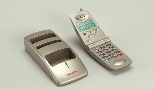 Look back at the 9 photos of 'ducking swans' of the phone after 80 years Picture 8