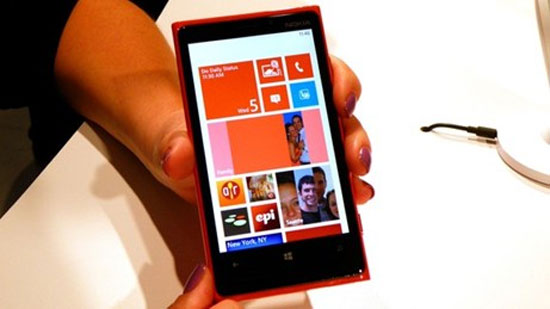 Lumia 920 pitted against Galaxy S3 and HTC One X Picture 2