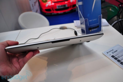 MacBook and Sony Vaio 'go home together' Picture 18