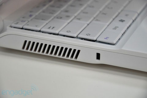 MacBook and Sony Vaio 'go home together' Picture 26