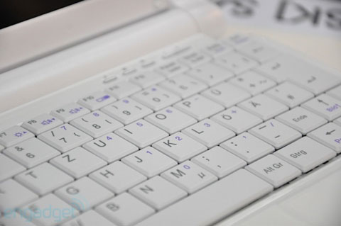 MacBook and Sony Vaio 'go home together' Picture 30