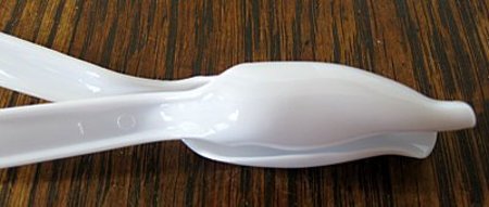 Make use of plastic spoons to make beautiful roses for Vietnamese Women's Day 20-10 Picture 3