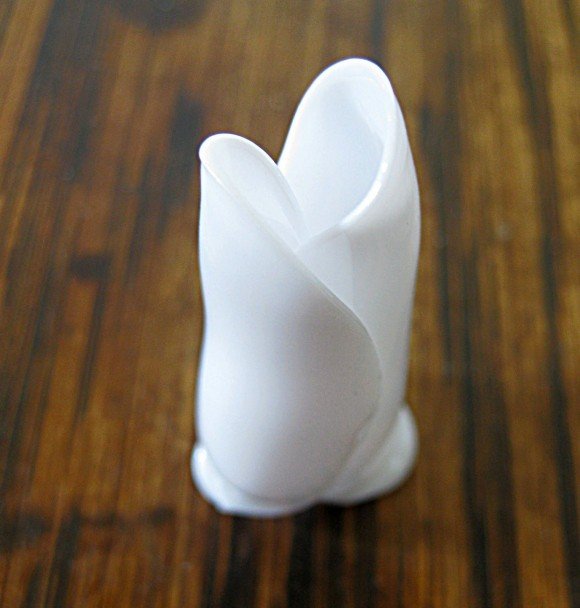 Make use of plastic spoons to make beautiful roses for Vietnamese Women's Day 20-10 Picture 4