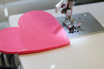 Make your own winter heating bag with heart-shaped warmth Picture 3