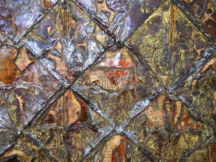 Marvel at the house with newspaper that has been around for nearly 100 years Picture 5