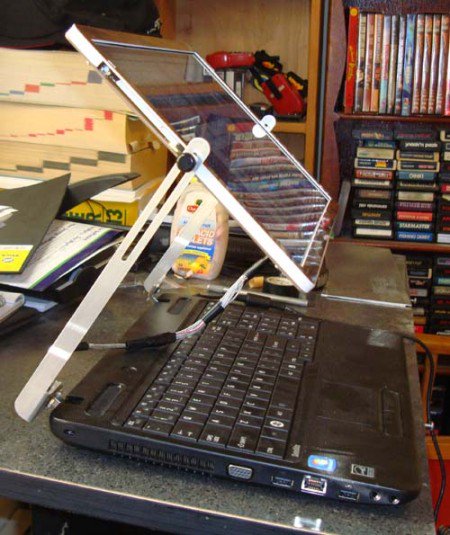 Model laptops 'unique' Picture 3