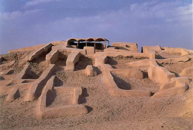 More than 60 prehistoric tombs are found at Burnt City Picture 1
