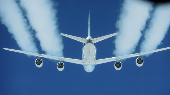 NASA finds aircraft biofuels reducing pollution emissions by up to 70% Picture 1