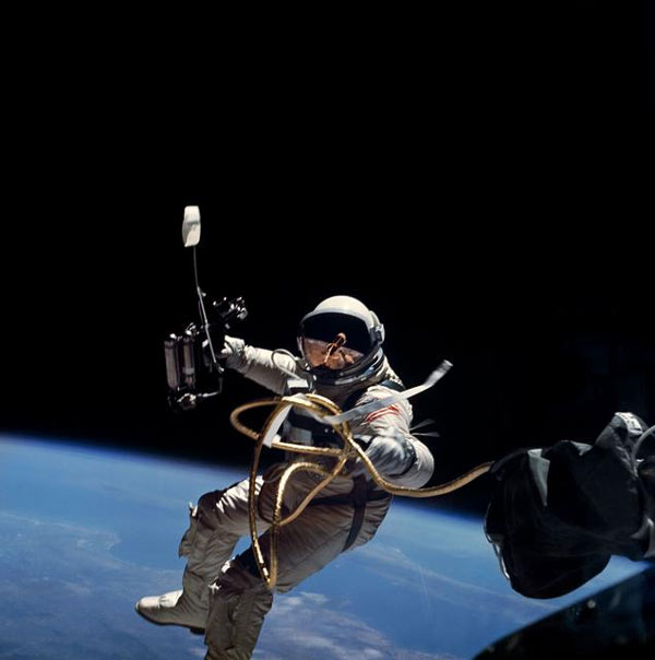 NASA opens the entire library of photos, videos and audio for free, anyone can see Picture 19