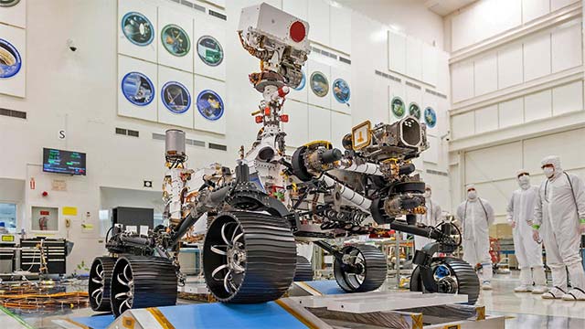 NASA's spacecraft is about to bring the names of more than 11 million people to Mars Picture 2